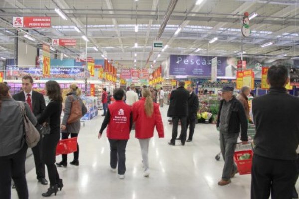 Greii din FMCG te angajează dacă ai studii medii şi n-ai experienţă